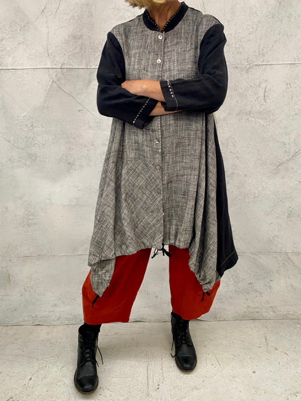 Florence Longline Shirt in Grey Textured Linen and Black Hemp