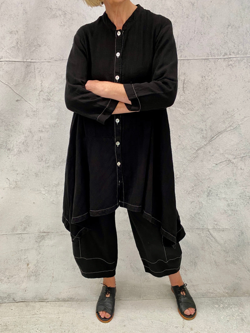 Florence Longline Shirt in Black Textured Linen and Black Hemp