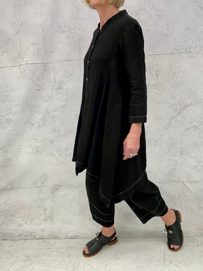 Florence Longline Shirt in Black Textured Linen and Black Hemp