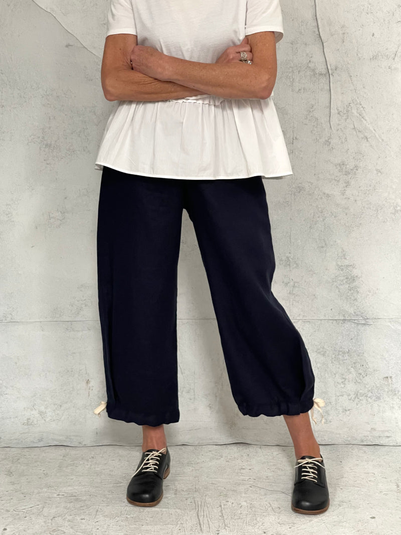 Harriet Pant in Navy Linen