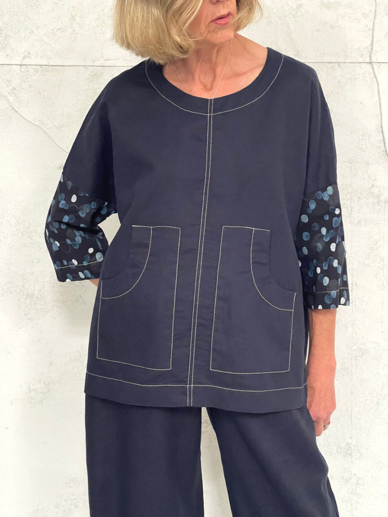 Harvest Top with New Front Pocket Detail in French Navy Linen with Spot Sleeve