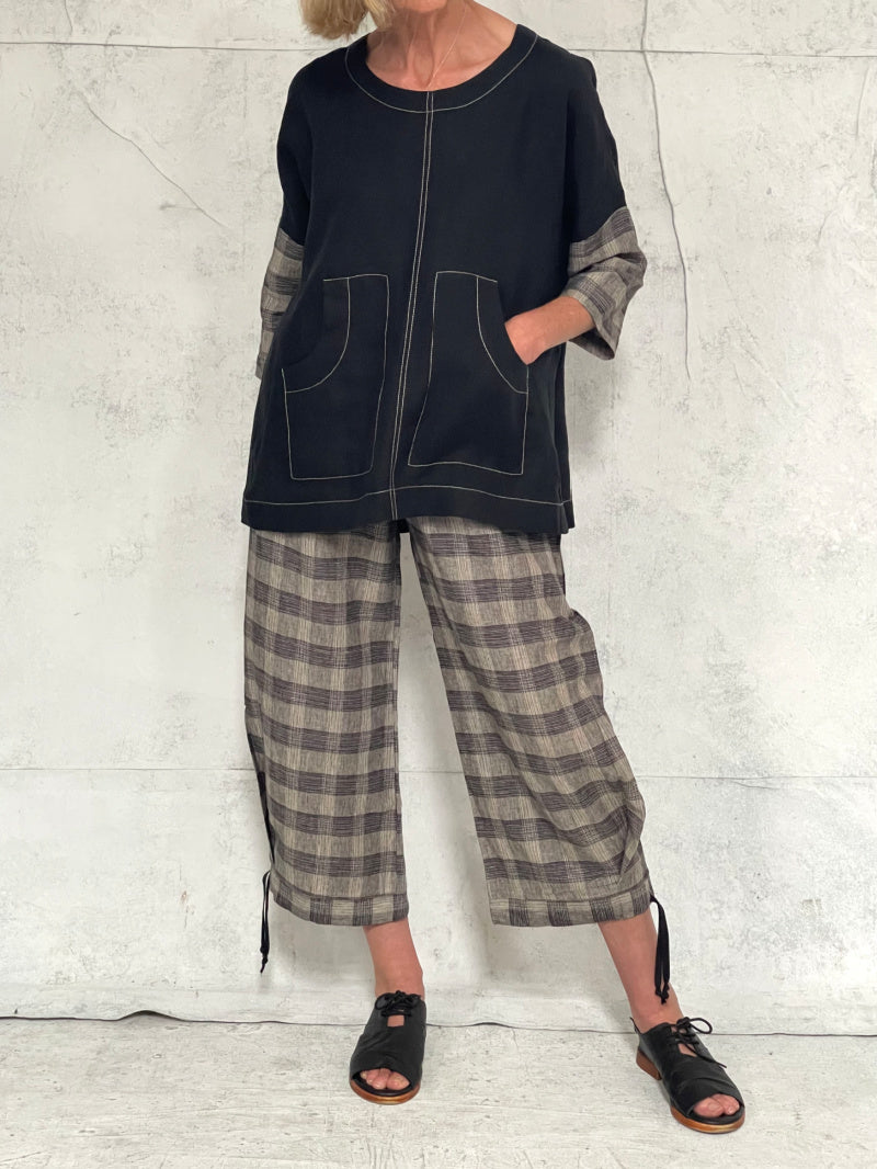 Harvest Top with New Front Pocket Detail in Black Linen with Plaid Sleeve