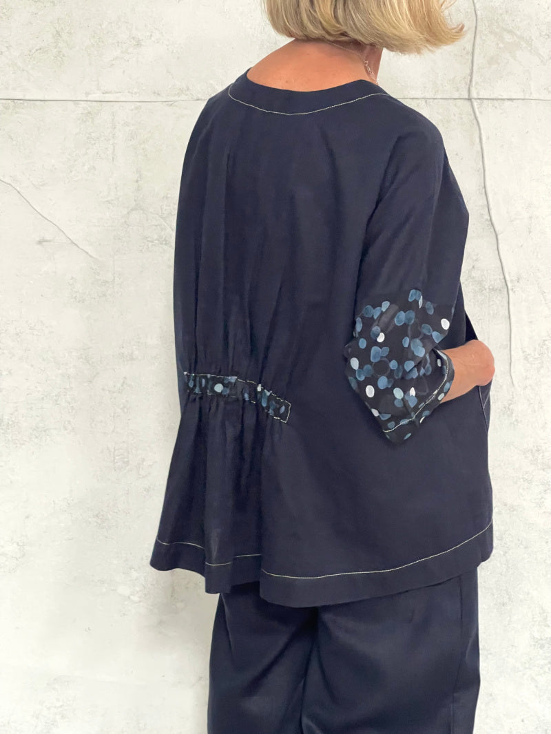 Harvest Top with New Front Pocket Detail in French Navy Linen with Spot Sleeve